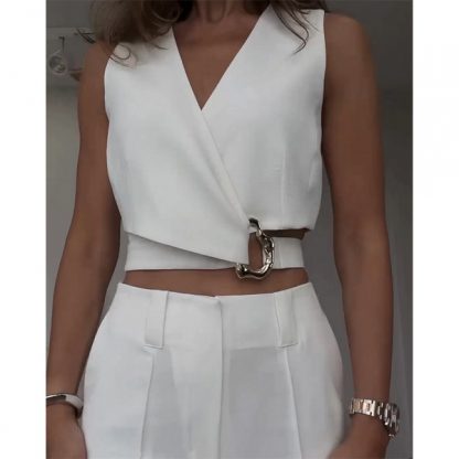 Elegantný top s jedinečným dizajnom