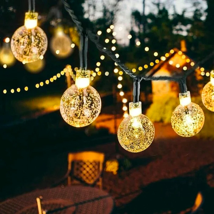 BulbLights, 50 vnútorných a vonkajších retro LED svetiel, ktoré sa nabíjajú solárnou energiou - Image 1