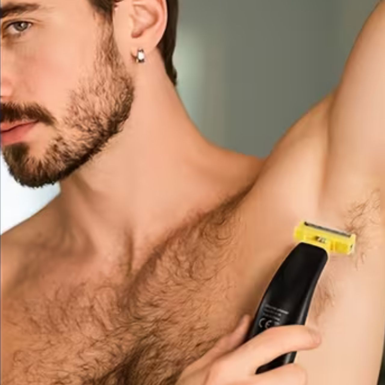 FullBodyShaver, elektrický holiaci strojček na bradu a telo - Image 1